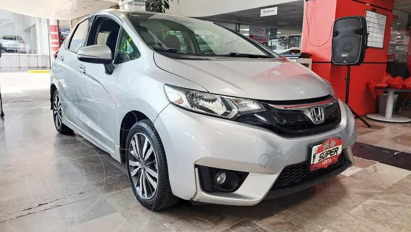Honda Fit Hit 1.5L Aut usado (2016) color plateado precio $219,000