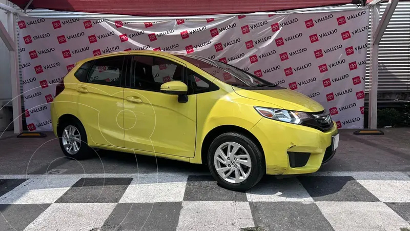 Foto Honda Fit Fun 1.5L usado (2016) color Amarillo precio $180,000