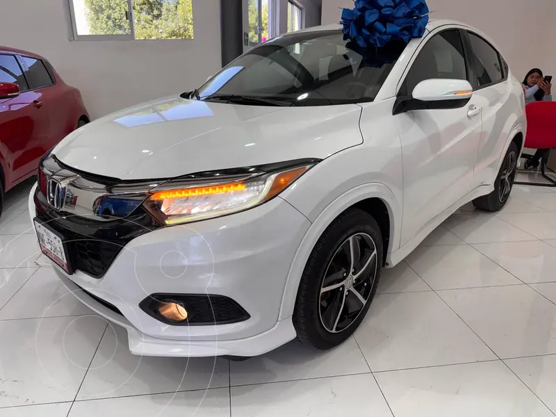 Foto Honda HR-V Touring Aut usado (2019) color Blanco financiado en mensualidades(enganche $58,700 mensualidades desde $7,988)