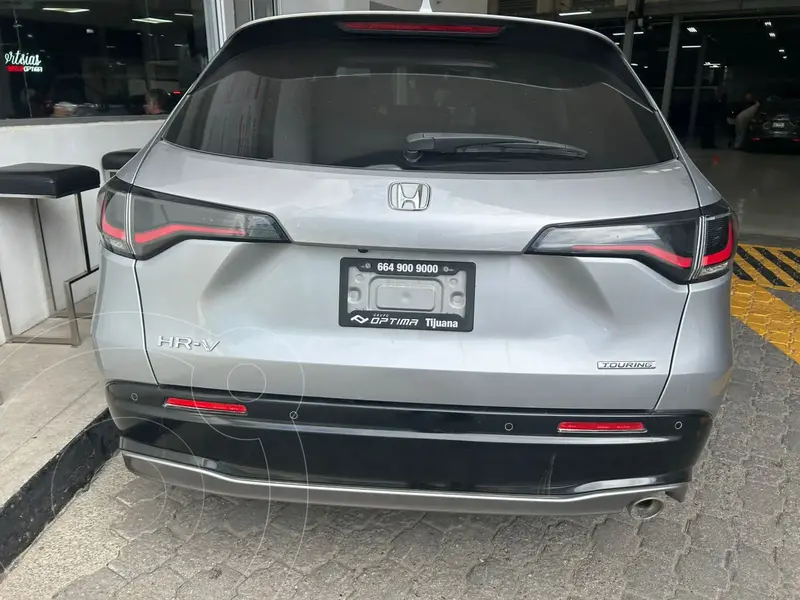 Foto Honda HR-V Touring usado (2023) color Plata Lunar precio $460,000