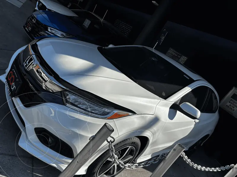 Foto Honda HR-V Touring usado (2022) color HON BLANCO PLATINO precio $370,000