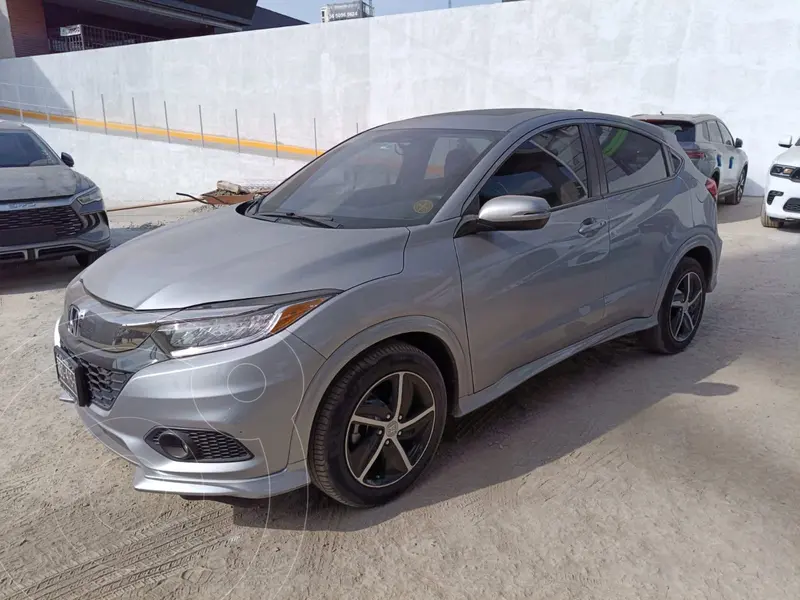 Foto Honda HR-V Touring usado (2022) color plateado precio $389,000