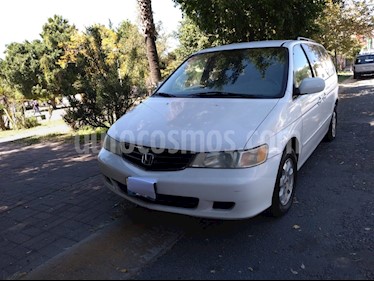 foto Honda Odyssey EX usado (2002) color Blanco precio $70,500
