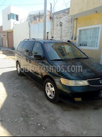 Honda Odyssey EX usado (2001) color Verde precio $42,000