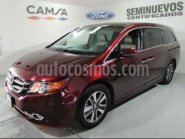 foto Honda Odyssey 5p Touring V6/3.5 Aut usado (2016) color Vino Tinto precio $424,500