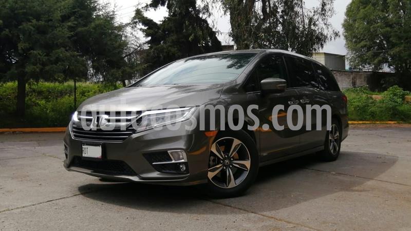 foto Honda Odyssey Touring usado (2019) color Dorado precio $710,000