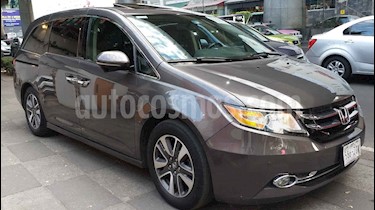 Honda Odyssey 5p Touring V6/3.5 Aut usado (2014) color Gris precio $349,000