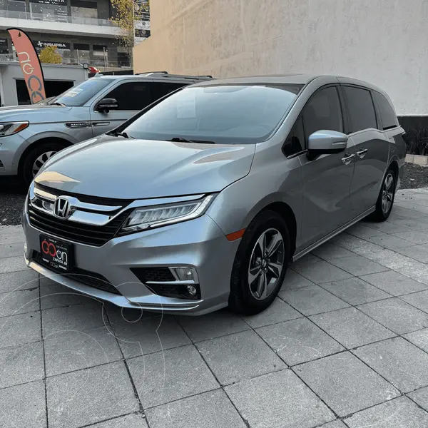 Foto Honda Odyssey Touring usado (2019) color HOPLATA LUNAR precio $480,000