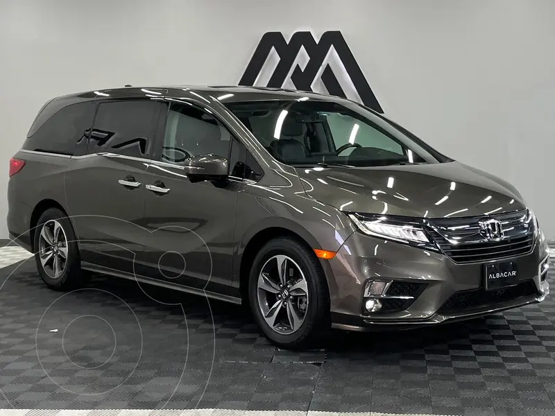 Foto Honda Odyssey Touring usado (2019) color Gris Oscuro precio $419,999