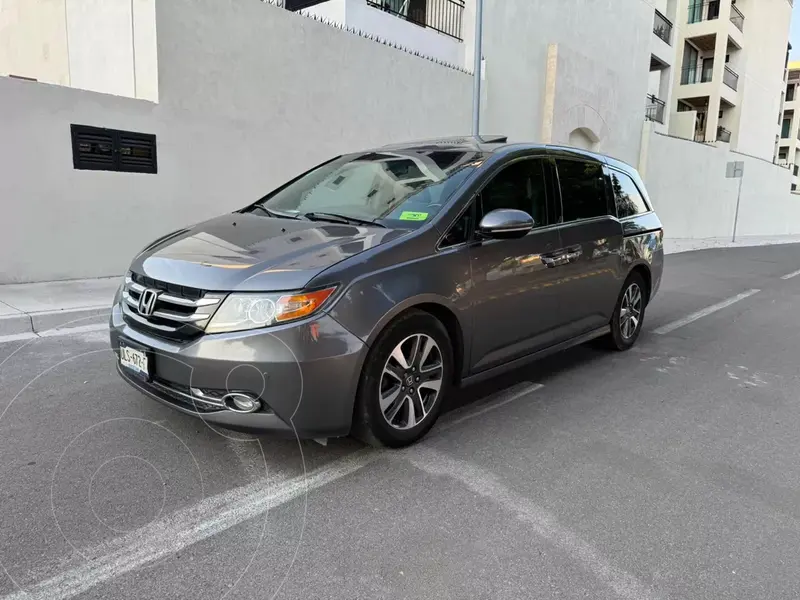Foto Honda Odyssey Touring usado (2015) color Gris precio $308,000