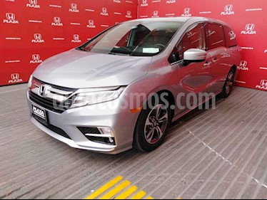 foto Honda Odyssey 5p Touring V6/3.5 Aut usado (2019) color Plata precio $799,000