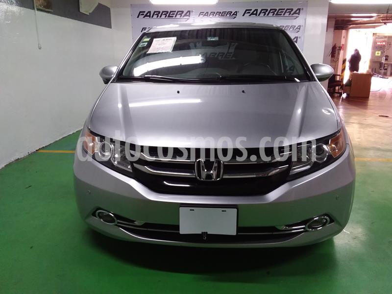 Foto Honda Odyssey Touring usado (2015) color Plata precio $355,000