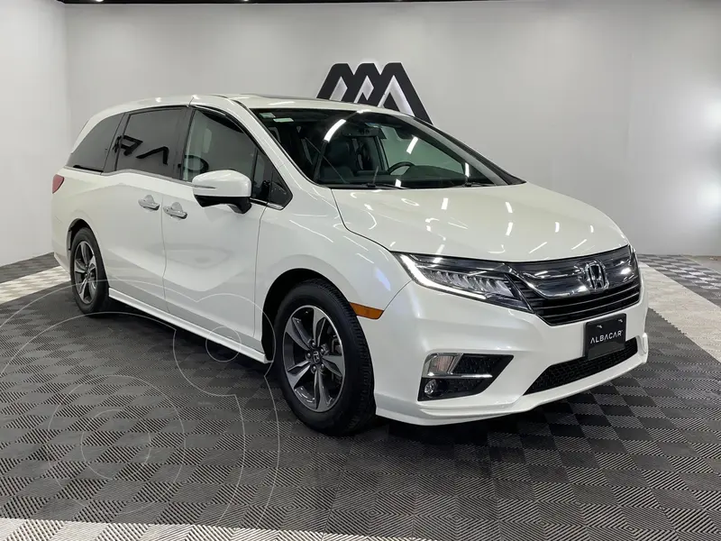 Foto Honda Odyssey Touring usado (2018) color Blanco precio $447,999