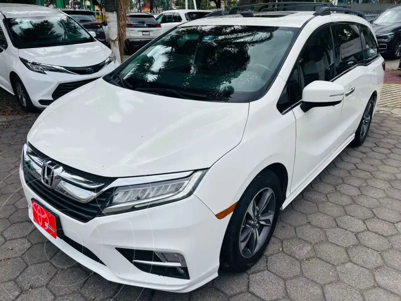 Foto Honda Odyssey Touring usado (2018) color Blanco precio $443,000
