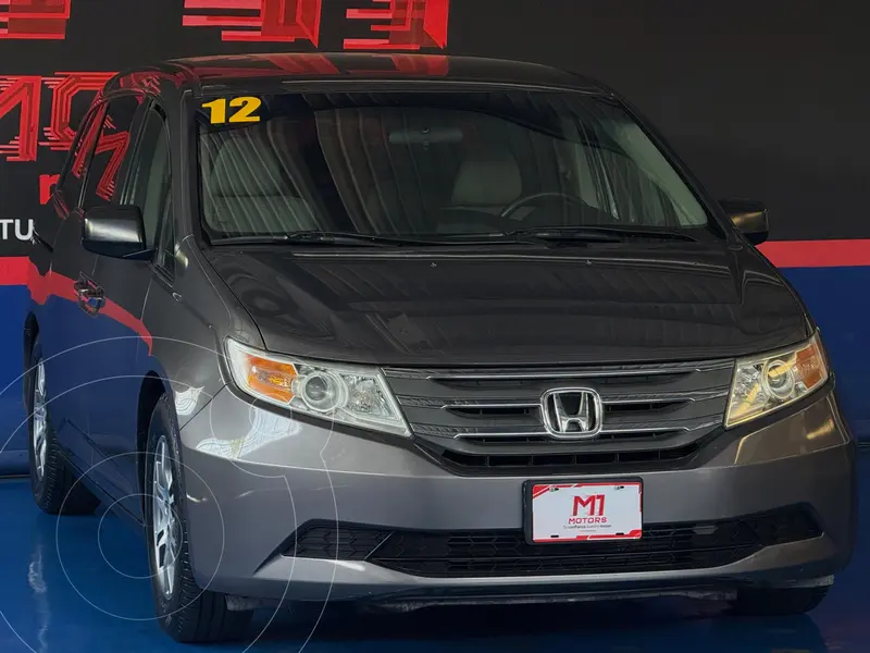 Foto Honda Odyssey LX usado (2012) color Gris Humo precio $194,800