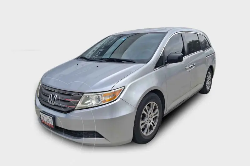 Foto Honda Odyssey LX usado (2013) color Plata precio $223,000