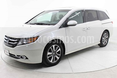 foto Honda Odyssey 5p Touring V6/3.5 Aut usado (2016) color Blanco precio $419,000