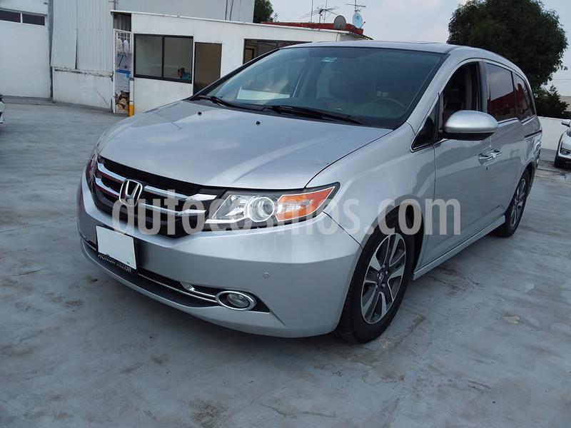 Foto Honda Odyssey Touring usado (2015) color Plata precio $355,000