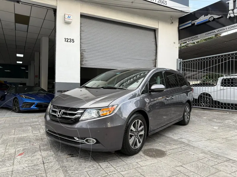 Foto Honda Odyssey Touring usado (2014) color Gris precio $249,900