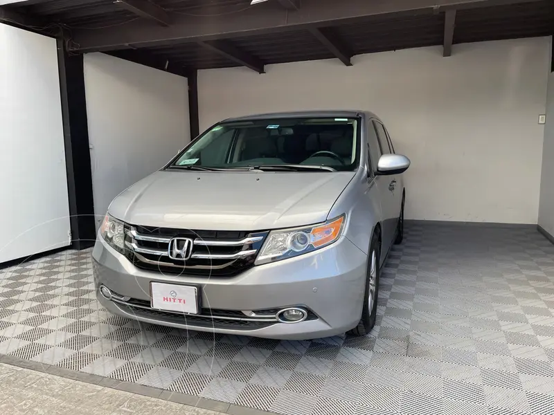 Foto Honda Odyssey EXL usado (2017) color plateado precio $338,000