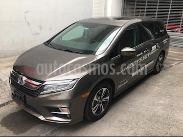 foto Honda Odyssey Touring usado (2019) color Bronce precio $780,000