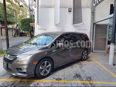 foto Honda Odyssey Touring usado (2019) color Gris precio $735,000