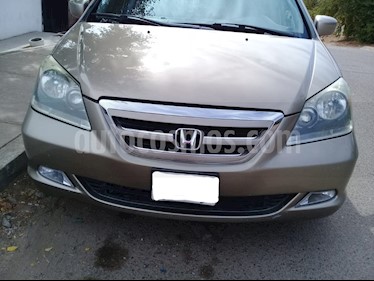 Foto Honda Odyssey Touring usado (2005) color Oro precio $110,000