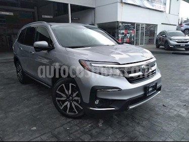 foto Honda Pilot 5p Touring V6/3.5 Aut usado (2019) color Plata precio $755,209