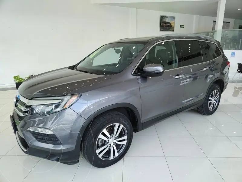 Foto Honda Pilot Touring usado (2017) color Gris precio $507,000
