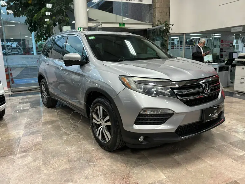 Foto Honda Pilot Touring usado (2017) color plateado precio $429,000