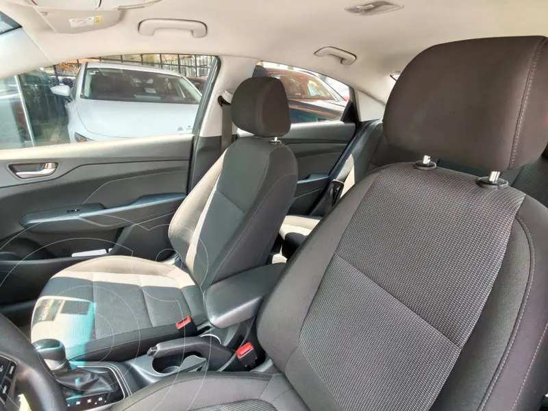 hyundai accent-sedan