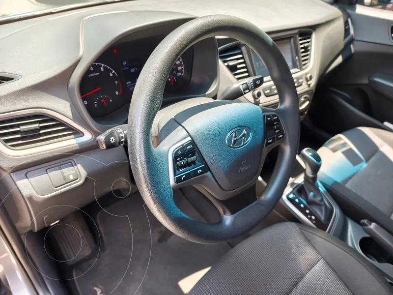 hyundai accent-sedan