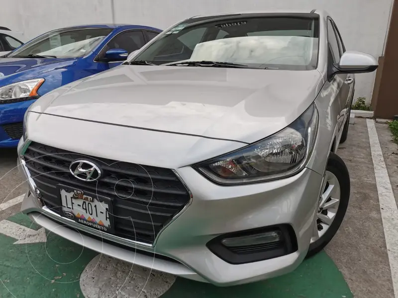 Foto Hyundai Accent Sedan GL Mid usado (2018) color Plata precio $245,000