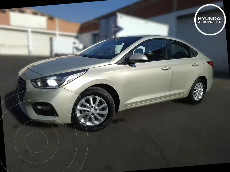 Foto Hyundai Accent Sedan GL Mid usado (2018) color Dorado precio $210,000