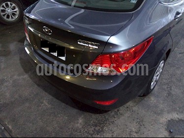 foto Hyundai Accent 1.4 GL Ac usado (2013) color Gris Carbono precio $5.300.000
