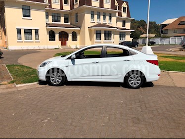 Hyundai Accent 1.4 GL Ac usado (2015) color Blanco precio $5.540.000