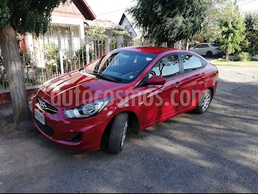 foto Hyundai Accent 1.4 GL Ac usado (2014) color Rojo precio $5.800.000