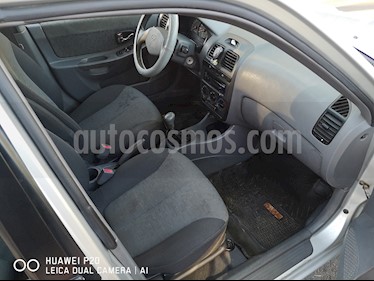 foto Hyundai Accent 1.6 GLS usado (2005) color Plata precio $2.550.000