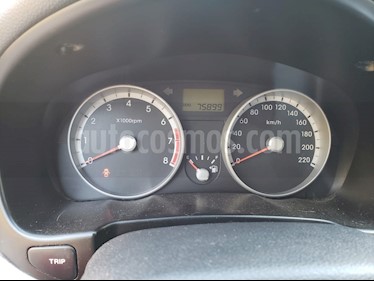 foto Hyundai Accent 1.6 GLS usado (2009) color Plata precio $3.600.000