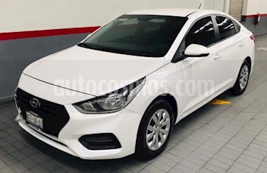 foto Hyundai Accent 4p GL L4/1.6 Man usado (2018) color Blanco precio $193,000