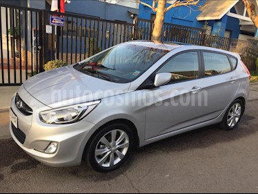 foto Hyundai Accent 1.6 GL Aut usado (2017) color Plata precio $7.590.000