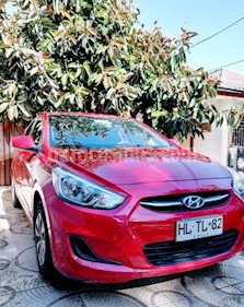 foto Hyundai Accent 1.4 GL Ac usado (2016) color Rojo precio $5.900.000