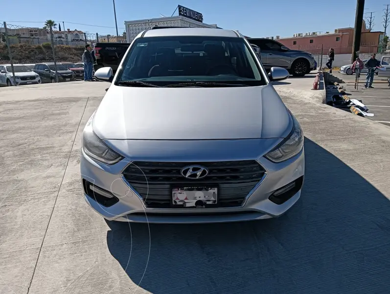 Foto Hyundai Accent HB GL Mid Aut usado (2020) color Blanco precio $205,000