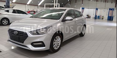 Hyundai Accent HB GL Mid usado (2019) color Plata precio $257,400