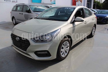 foto Hyundai Accent 4p GL L4/1.6 Aut usado (2018) color Beige precio $184,000