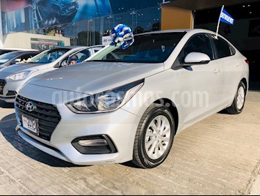Foto Hyundai Accent GL Mid Aut usado (2018) color Plata precio $225,000