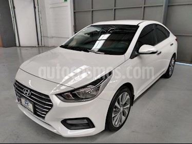 foto Hyundai Accent 4P GLS L4/1.6 AUT usado (2018) color Blanco precio $260,000