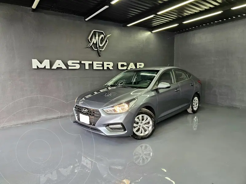 Foto Hyundai Accent HB GL Mid Aut usado (2020) color Gris Oscuro precio $219,000