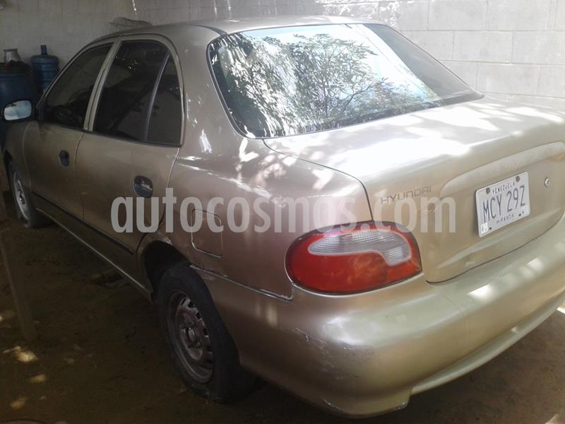 Hyundai Accent LS 1.5 Auto. usado (2002) color Gris precio u$s750