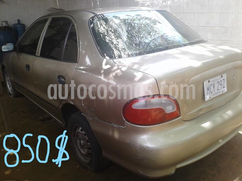 Hyundai Accent LS 1.5 Auto. usado (2002) color Gris precio u$s850